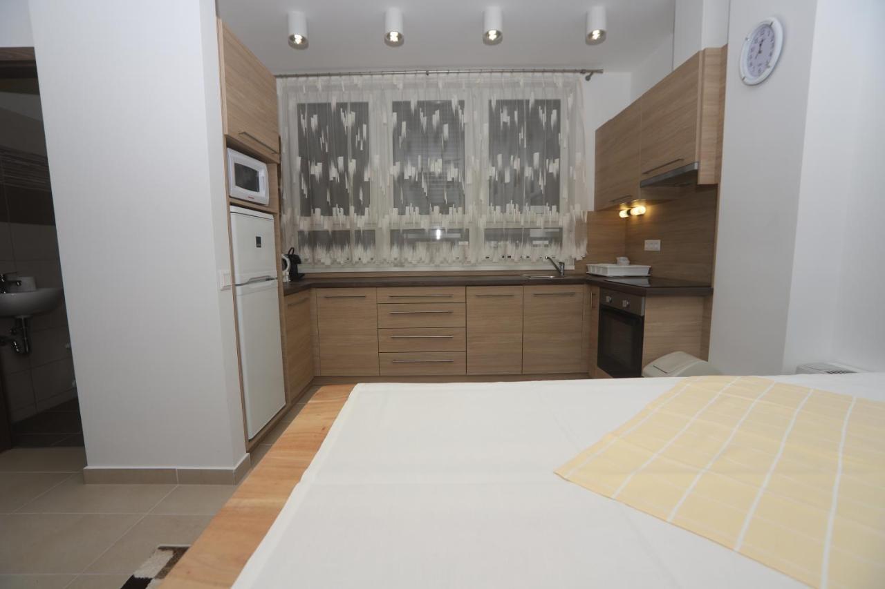 Ádám Guesthouse I. Kecskemét Extérieur photo